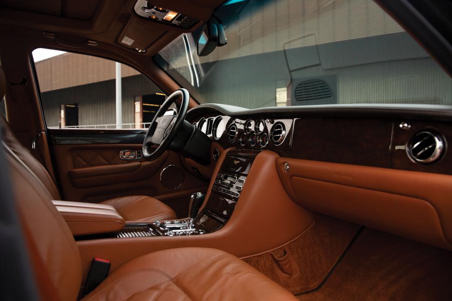 Интерьер Bentley Arnage T 2007 года  (фото 5 из 33)